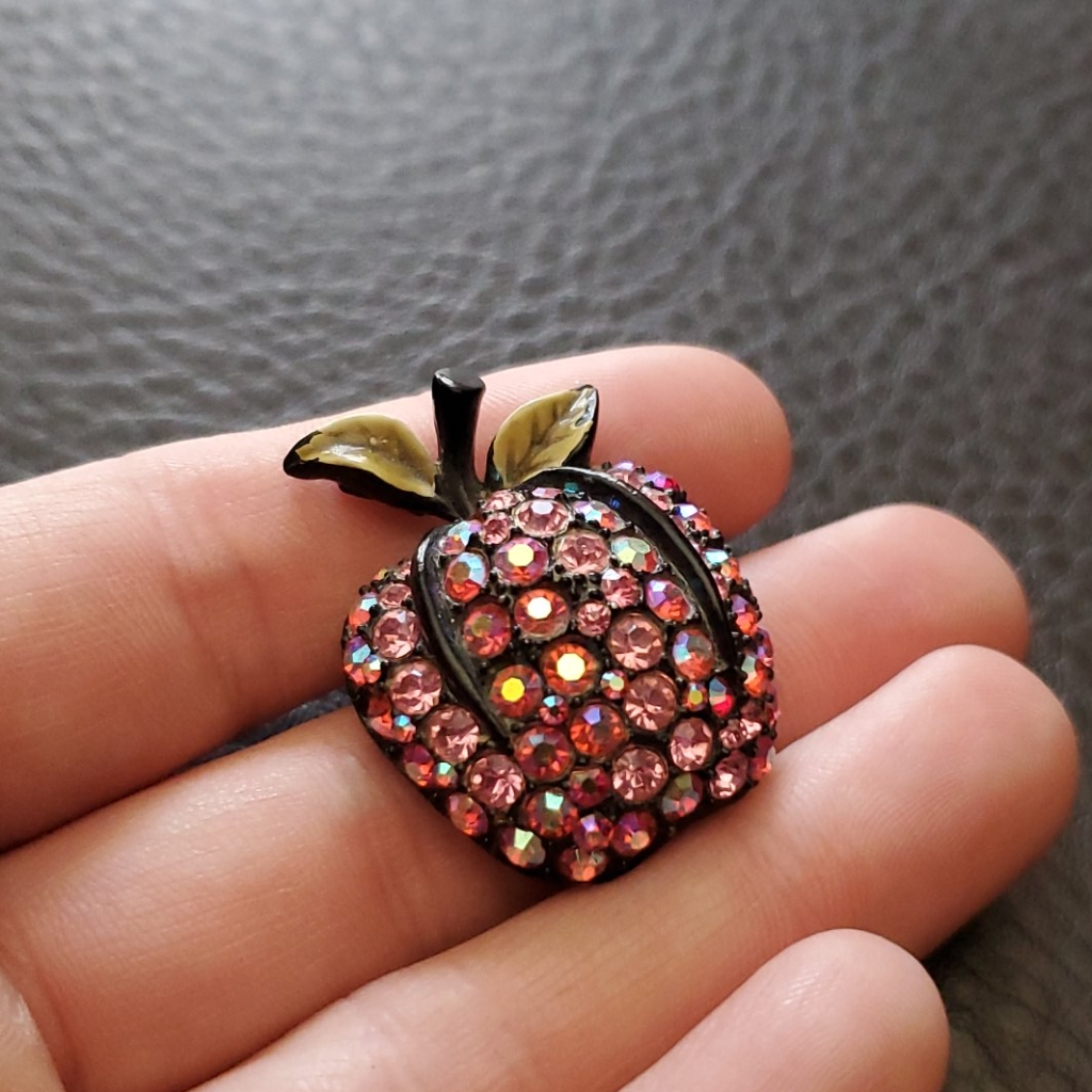 Vtg Art Brooch 40$